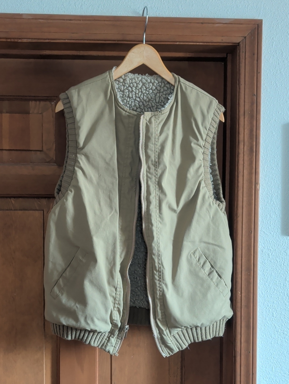 Vintage Reversible Sherpa-Lined Utility Vest in Olive
